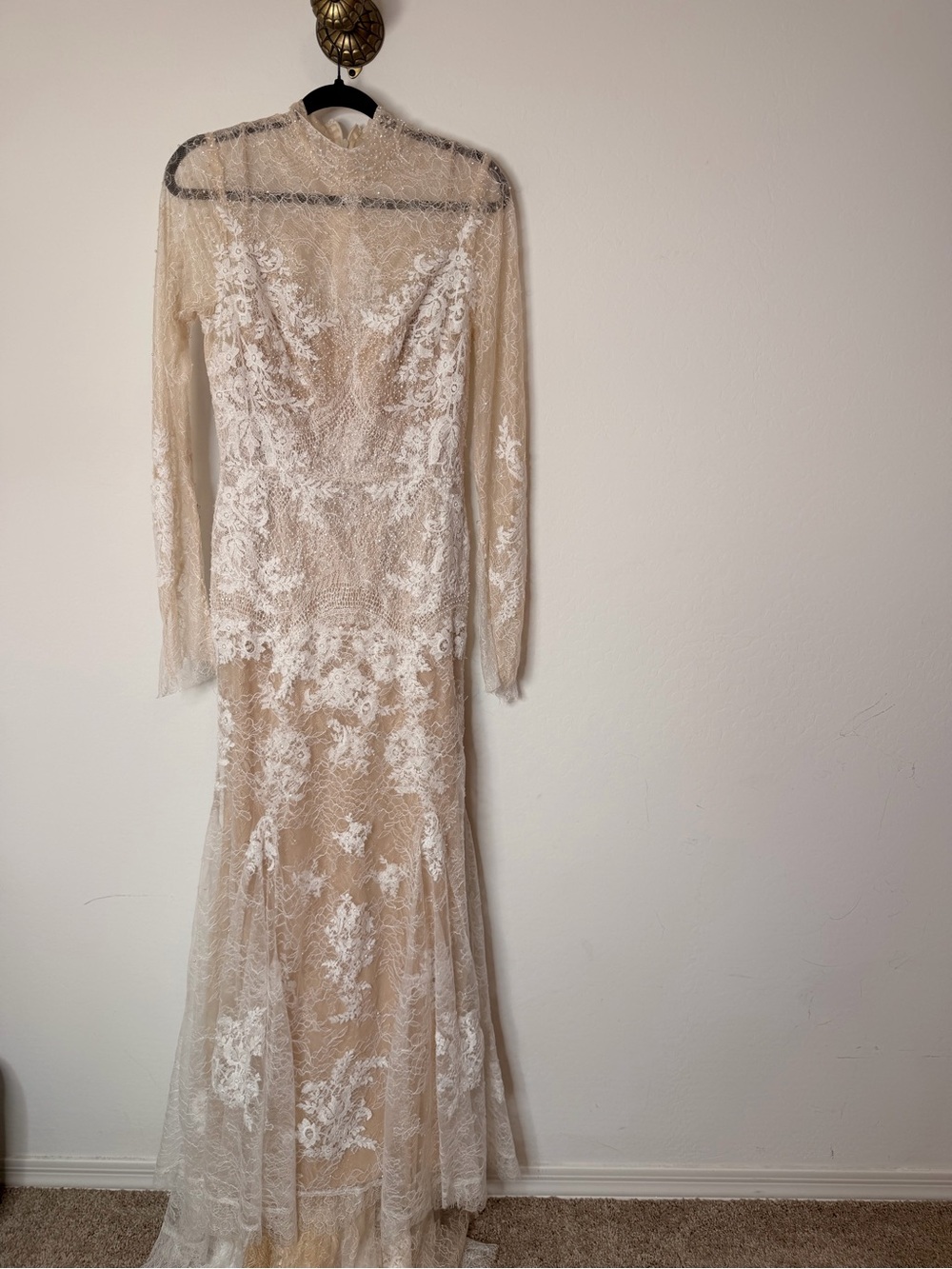 Watters Frances High-Neck Lace Sheath Wedding Gown Sz 8 - Picture 3 of 7